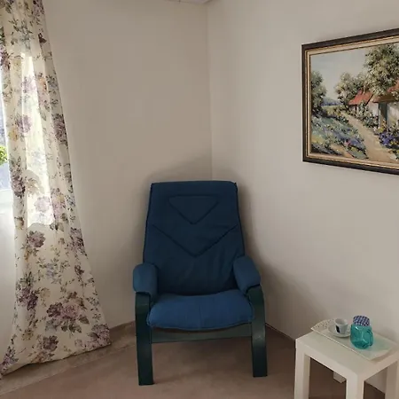 Lela Apartment *